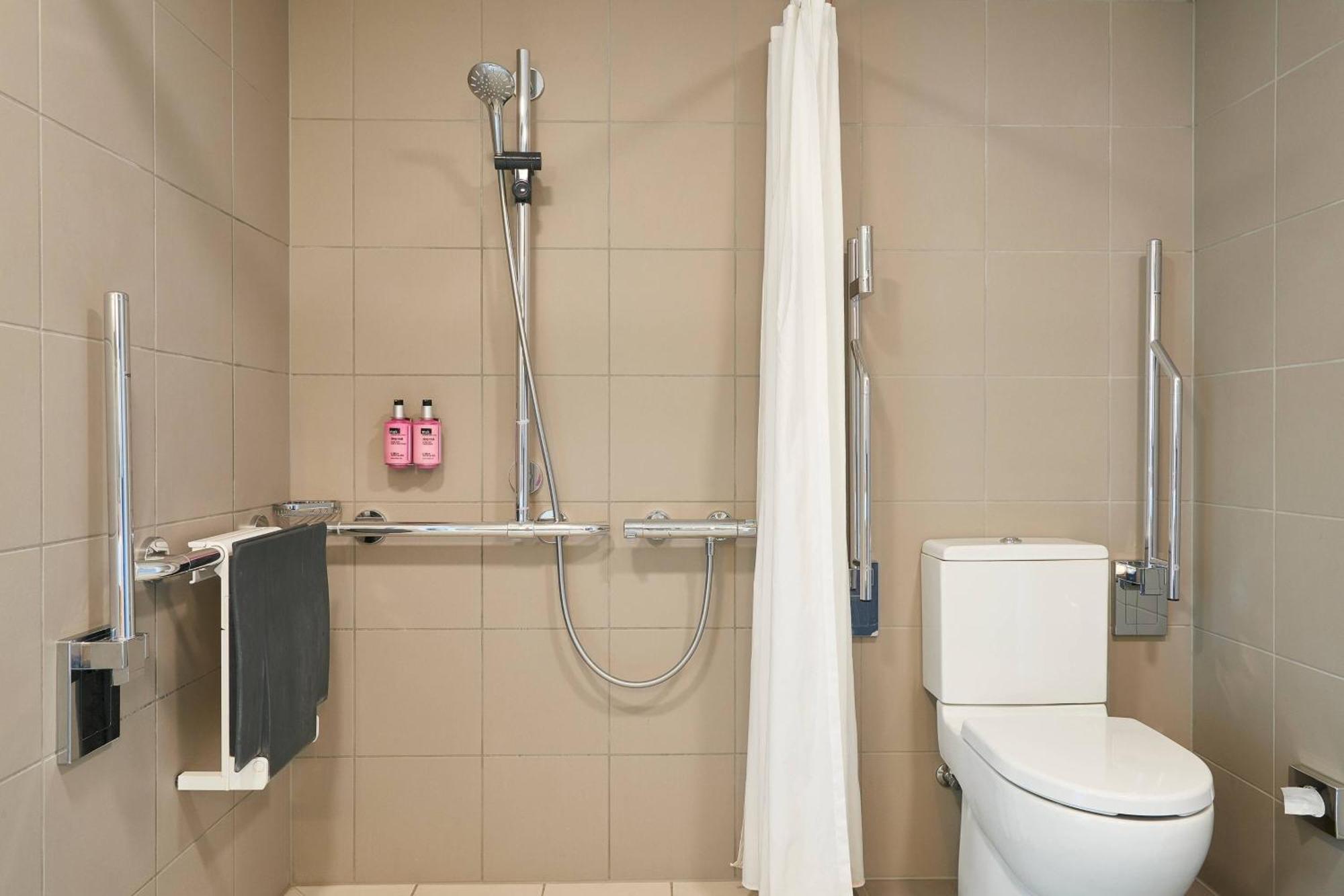 Moxy Frankfurt Eschborn Ξενοδοχείο Εξωτερικό φωτογραφία