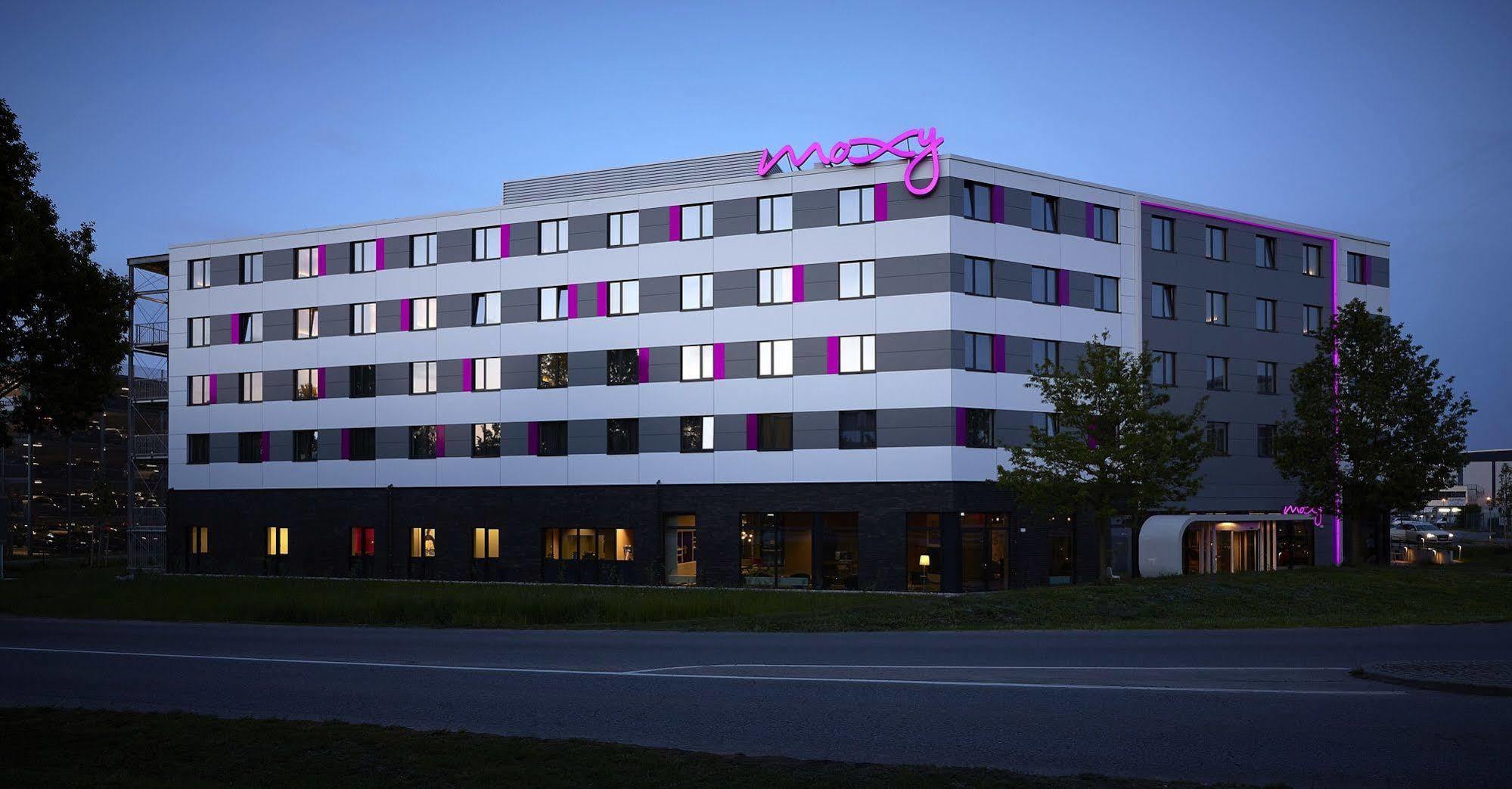 Moxy Frankfurt Eschborn Ξενοδοχείο Εξωτερικό φωτογραφία